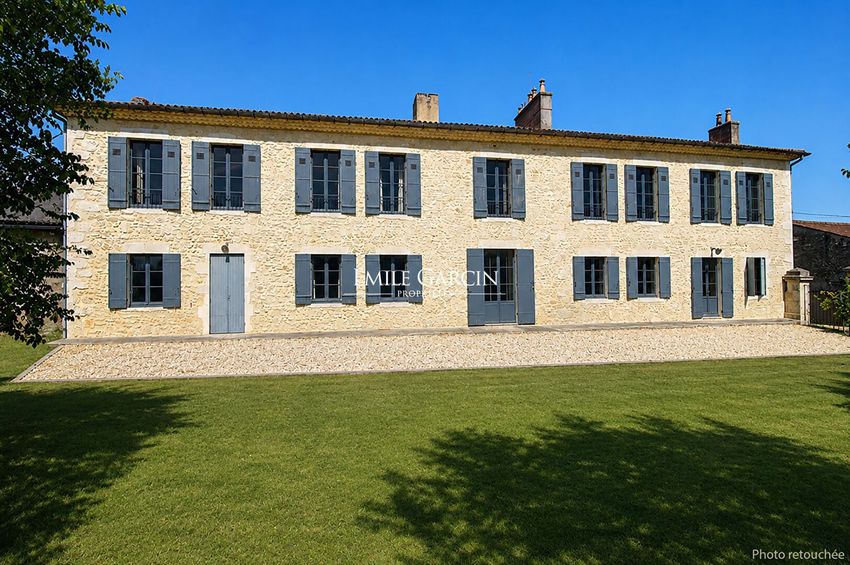 Image Façade à  maison individuelle de Saint-Christoly-Médoc