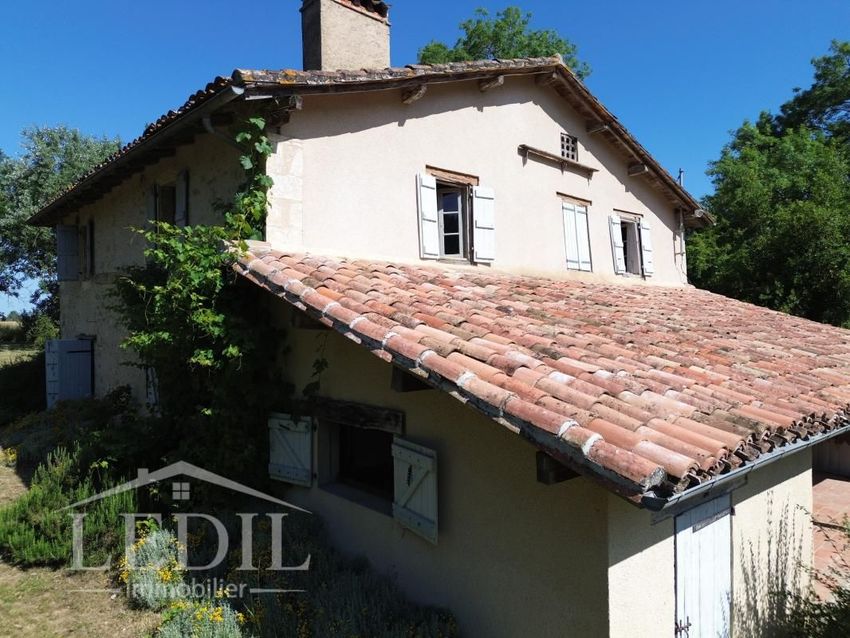 Image Façade à  propriété agricole de Saint-Antonin