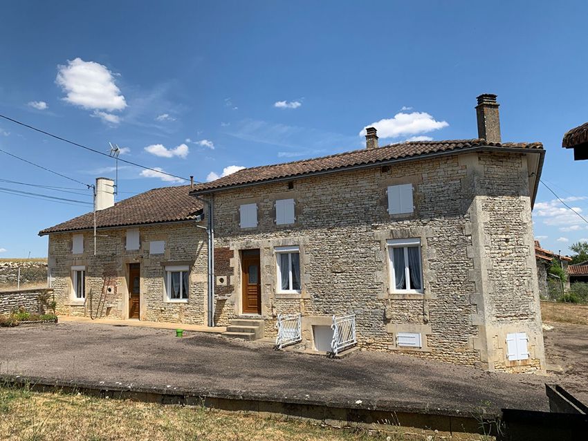Image Façade à  maison individuelle de Poursac