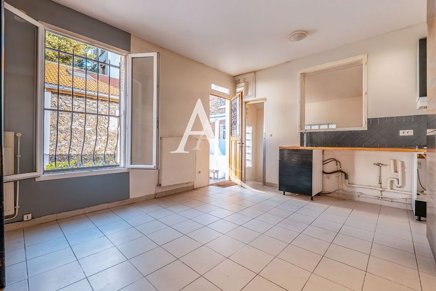 Image de  maison individuelle à Ivry-sur-Seine