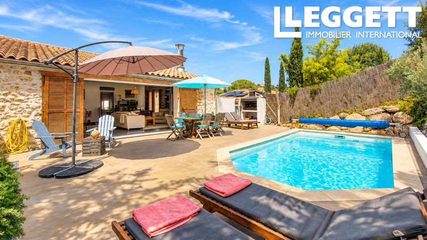 Image Piscine à  maison de village de Laurens