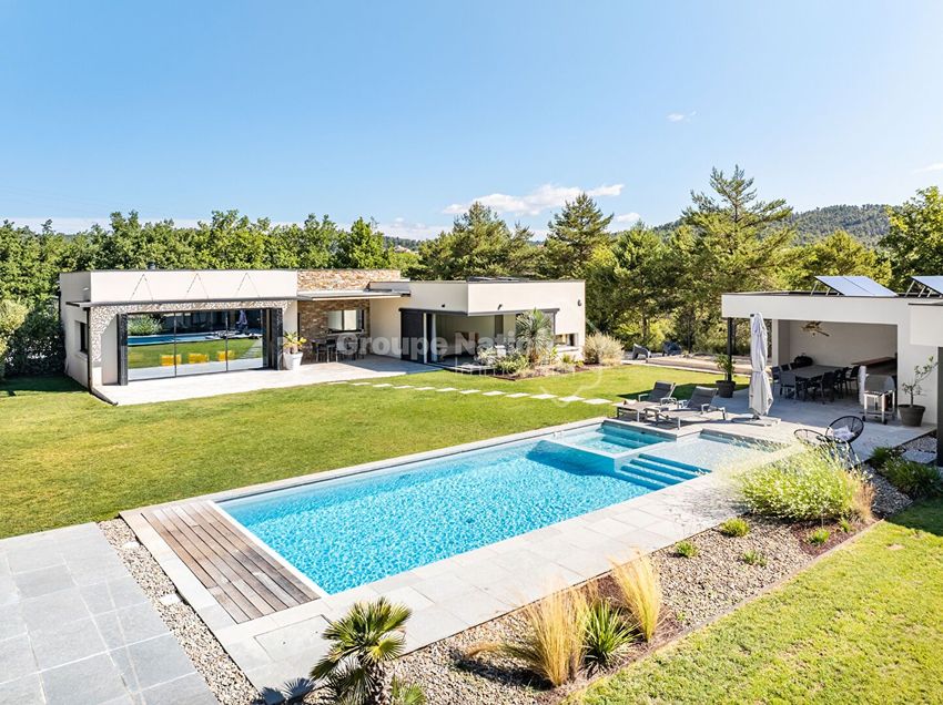 Image Piscine à  maison d'architecte de Gréoux-les-Bains
