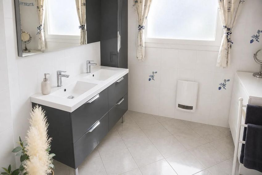 Image Salle de bains à  maison individuelle de Beuvrequen