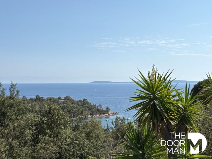 Image Vue à  maison individuelle de Le Lavandou