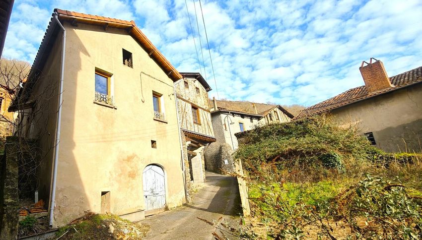 Image Façade à  maison individuelle de Livinhac-le-Haut