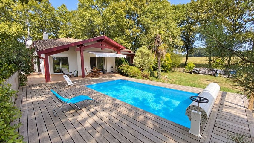 Image Piscine à  maison individuelle de Poyartin