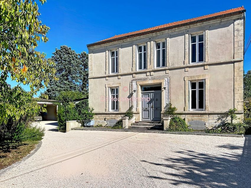 Image Façade à  villa de Gond-Pontouvre