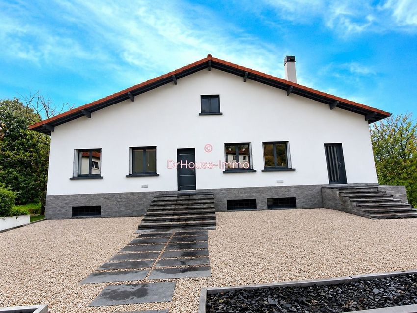 Image Façade à  villa de Ledeuix