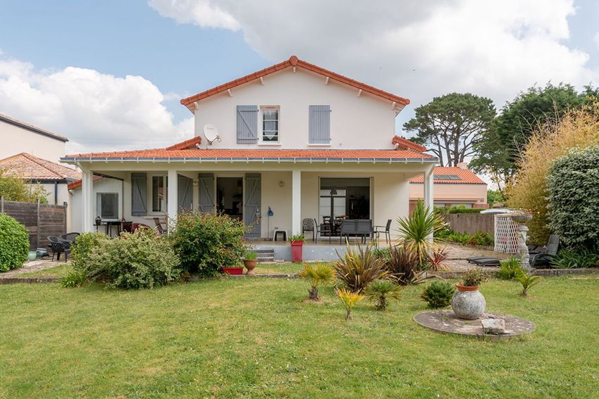 Image Façade à  maison individuelle de Pornic