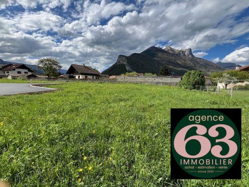 Image Vue à terrain de Faverges-Seythenex