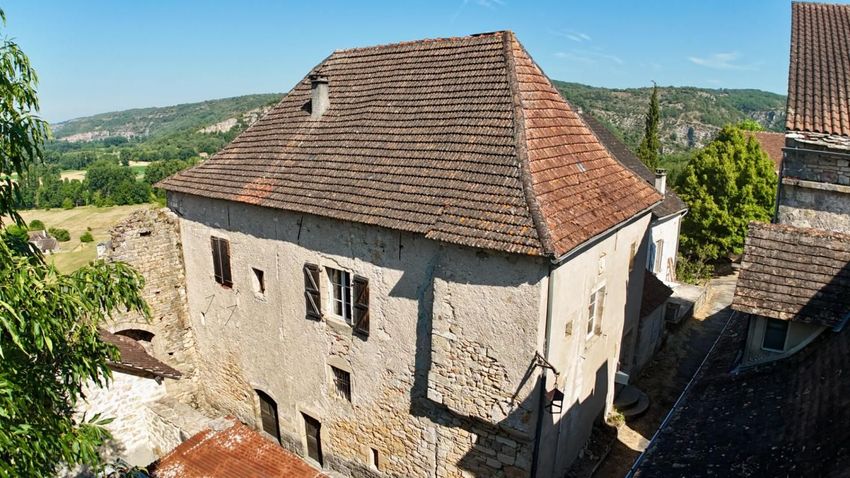 Image Façade à  maison de village de Calvignac