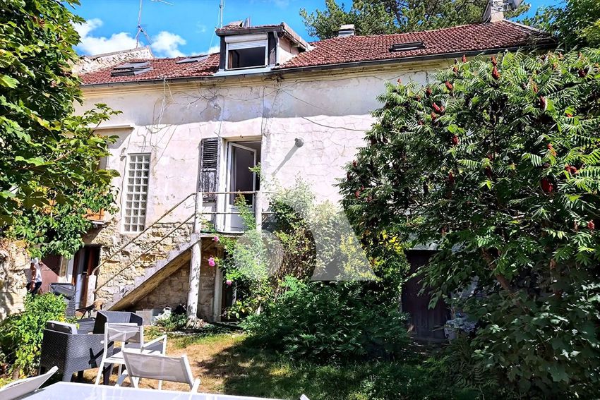 Image Façade à  maison individuelle de Nesles-la-Vallée