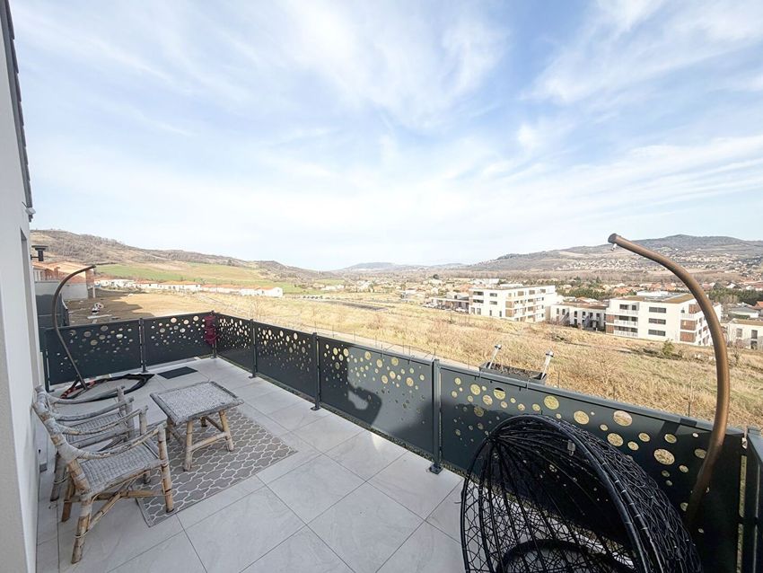 Image Terrasse à  maison mitoyenne de Les Martres-de-Veyre