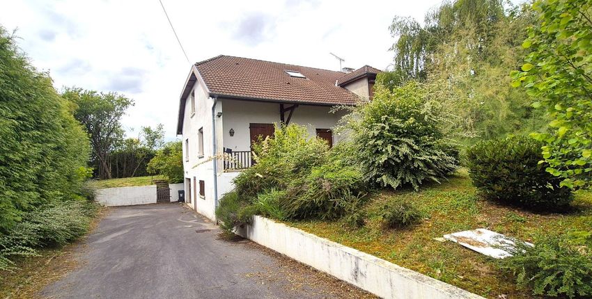 Image Façade à  maison individuelle de Wassy