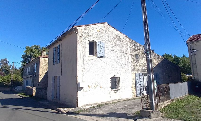 Image Façade à  maison de village de Couquèques