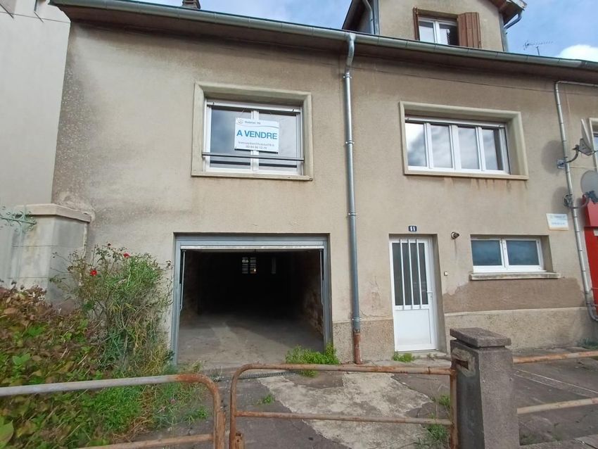 Image Façade à  maison mitoyenne de Lure