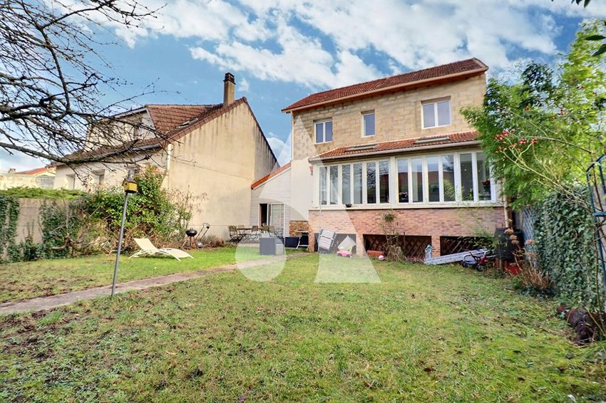 Image Façade à  maison individuelle de Le Plessis-Bouchard