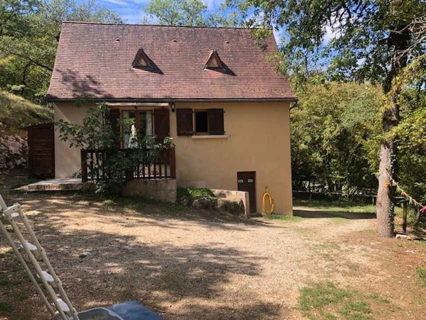 Image Façade à  maison individuelle de Salignac-Eyvigues