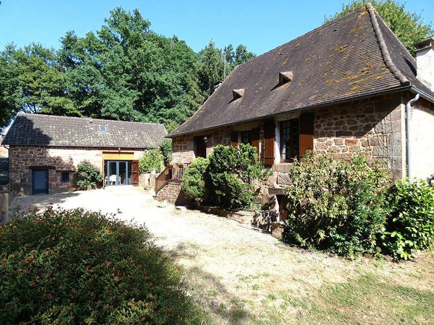 Image Façade à  maison individuelle de Boisseuilh