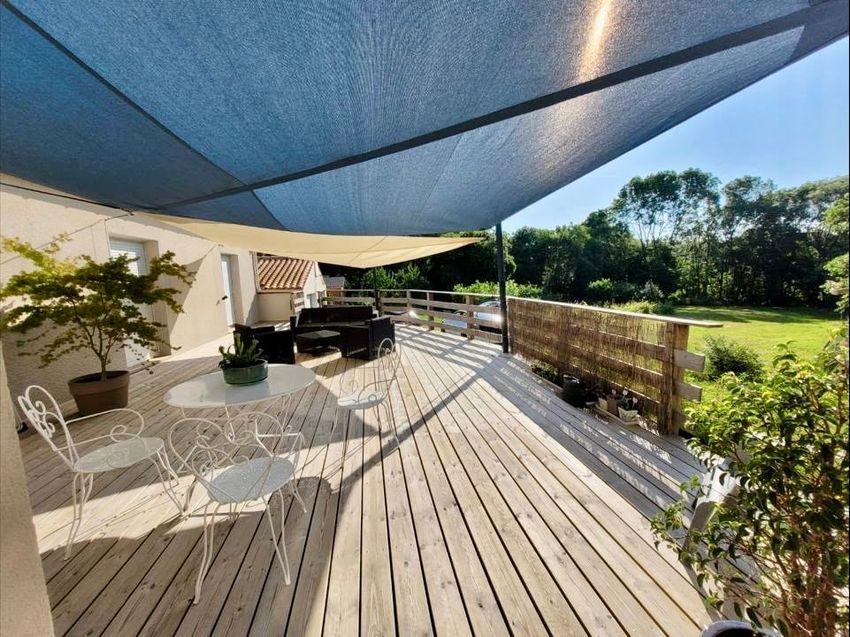 Image Terrasse à  maison individuelle de Breuil-Magné