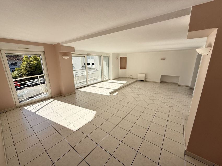 Image de appartement à 33 Rue de la Préfecture