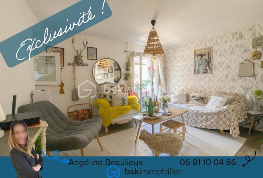 Image Salon à  maison de village de Boucoiran-et-Nozières