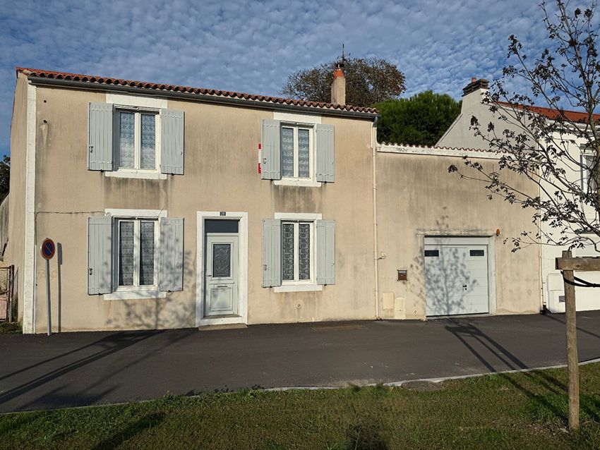 Image Façade à  maison individuelle de Surgères