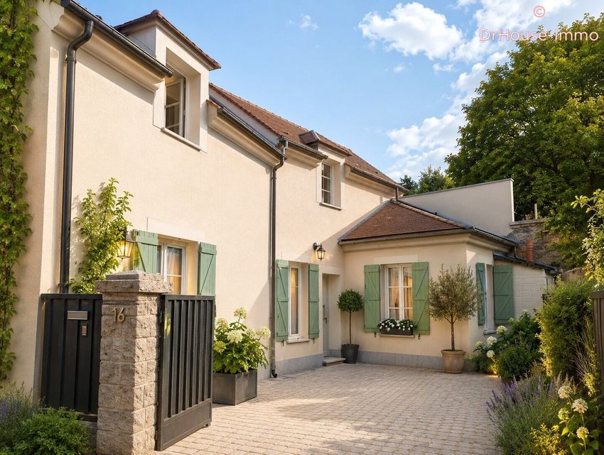 Image Façade à  villa de Nesles-la-Vallée