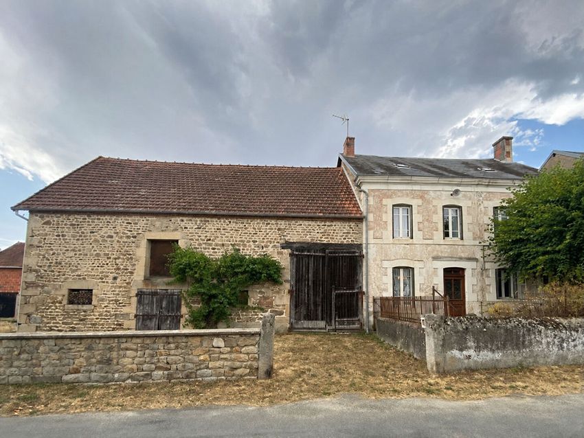 Image Façade à  maison individuelle de Saint-Marcel-en-Marcillat