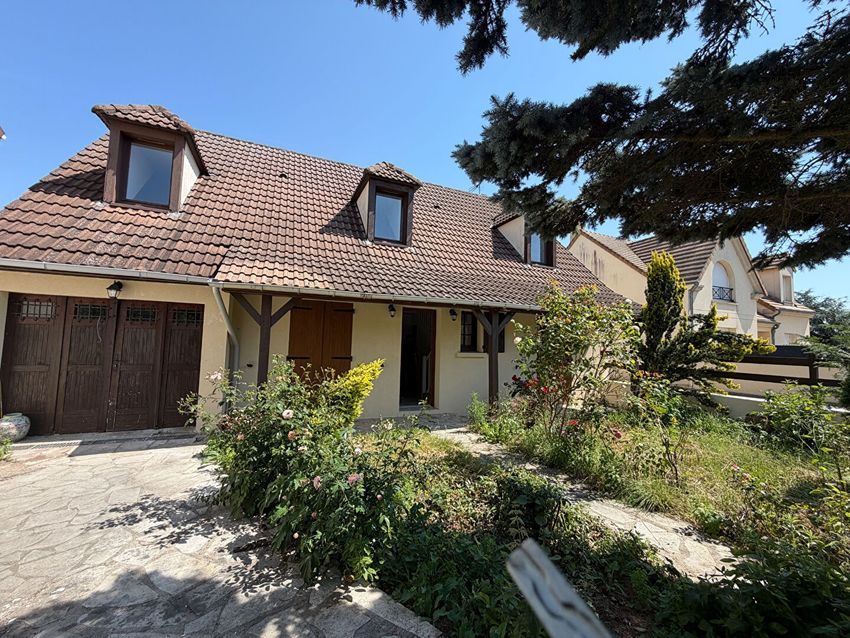 Image Façade à  maison individuelle de Le Perray-en-Yvelines