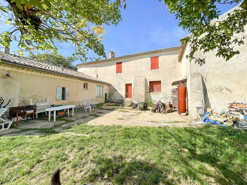 Image Façade à  ferme de Mondragon