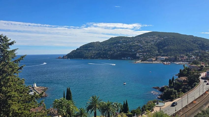 Image Vue à  maison individuelle de Théoule-sur-Mer