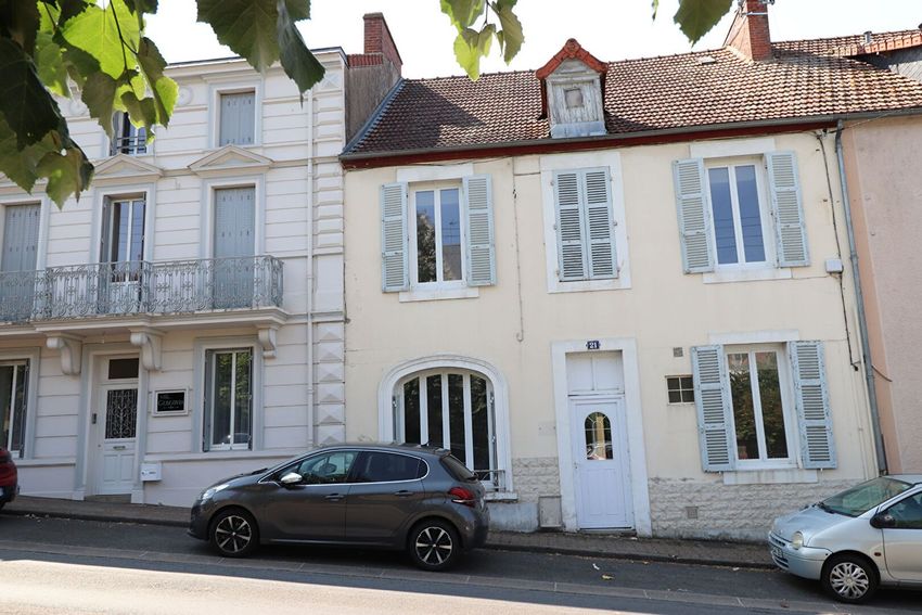 Image Façade à  maison individuelle de Néris-les-Bains