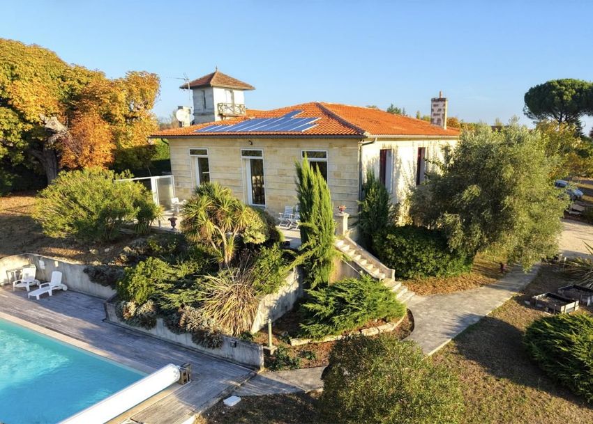 Image Façade à  propriété agricole de Pompignac