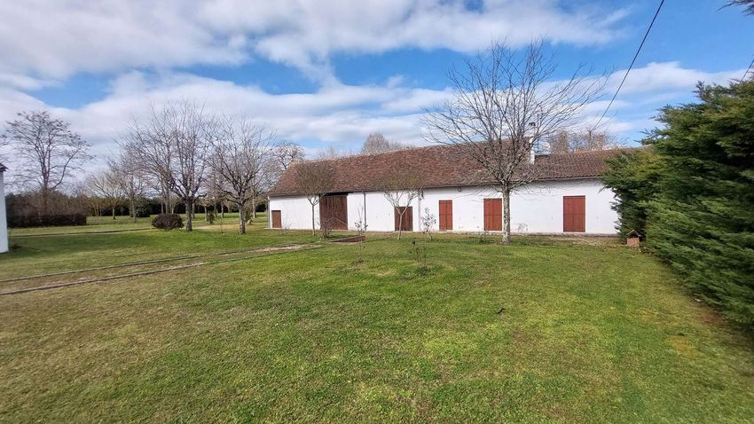 Image Façade à  ferme de Montpon-Ménestérol