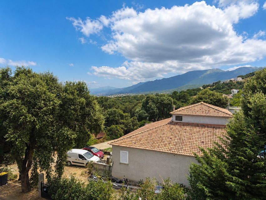 Image Façade à  maison individuelle de Bastia
