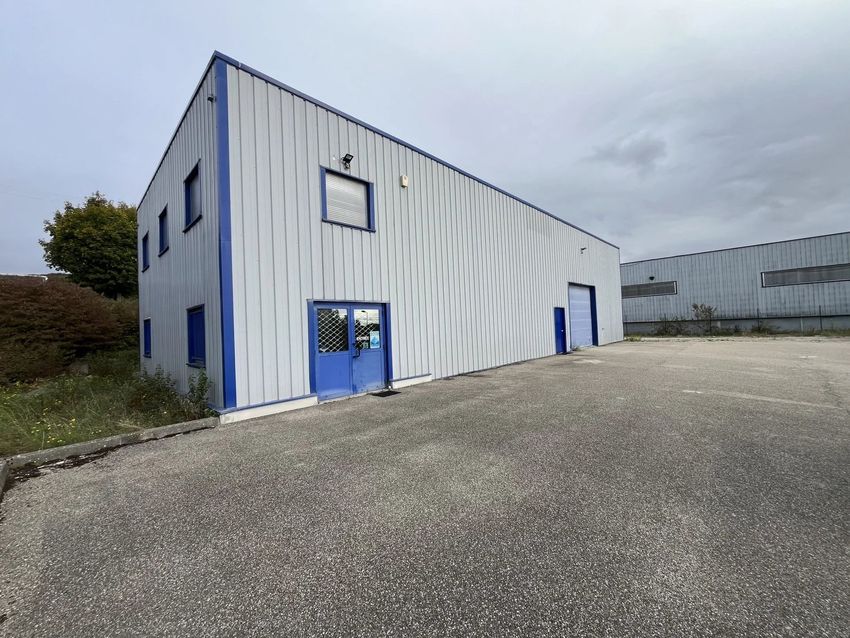 Image Façade à entrepôt de Saint-Martin-du-Mont