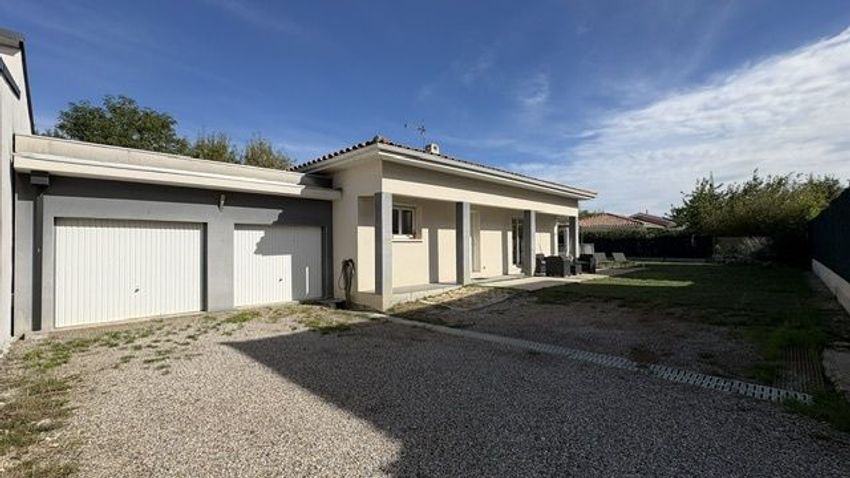 Image Façade à  maison individuelle de Montarnaud