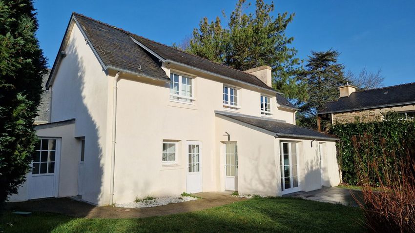 Image Façade à  maison individuelle de Fouesnant