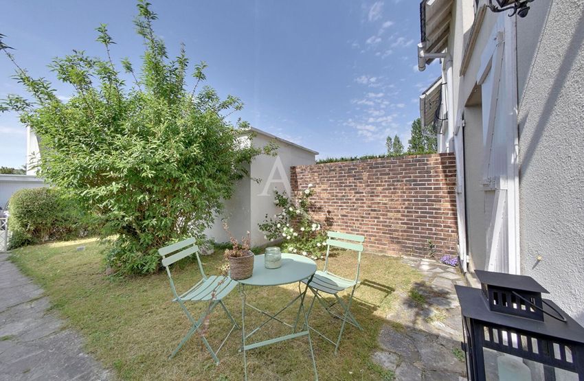 Image Terrasse à  maison individuelle de Ozoir-la-Ferrière