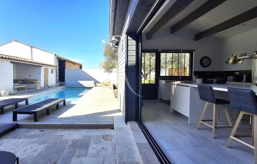 Image Terrasse à  maison individuelle de Saint-Médard-d'Aunis