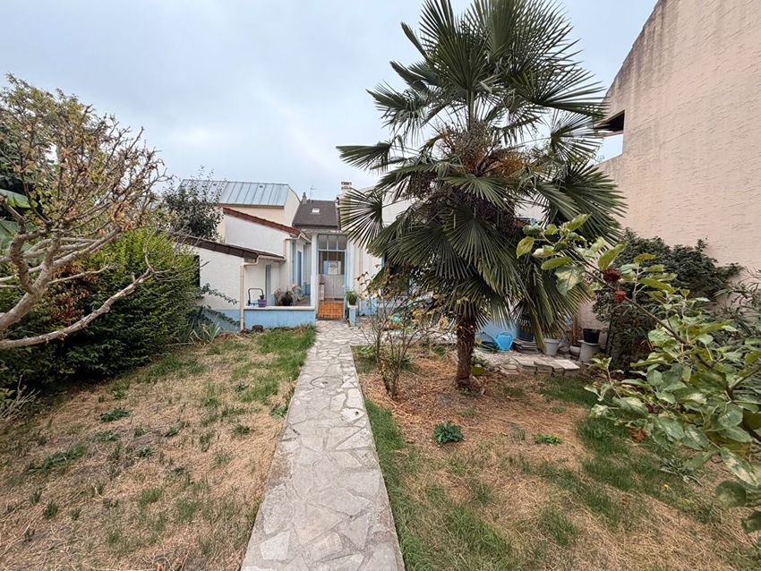 Image Façade à  maison individuelle de Drancy