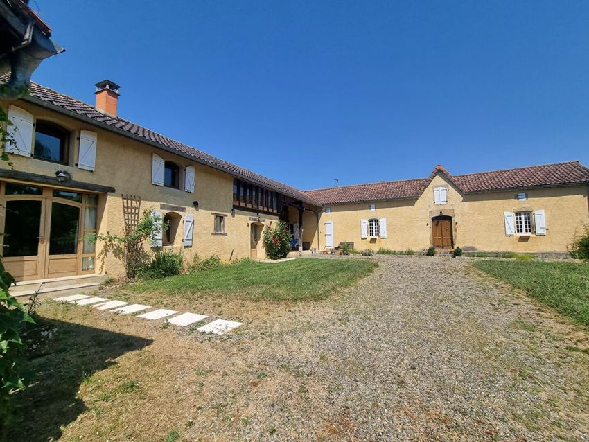Image Façade à  maison individuelle de Auriébat