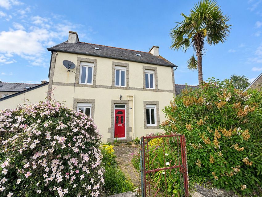 Image Façade à  maison individuelle de Poullaouen