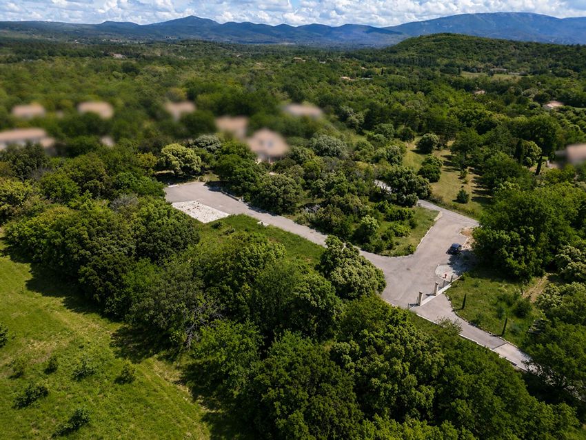 Image Vue à terrain de Grignan