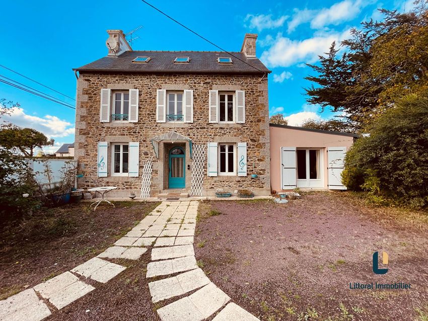 Image Façade à  maison individuelle de Trégomeur