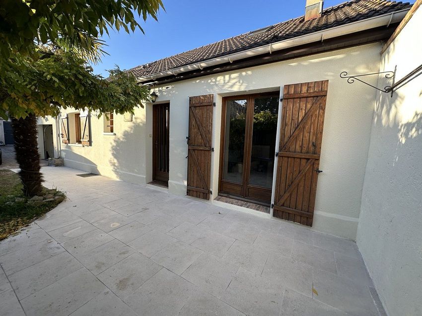 Image Façade à  maison individuelle de Issou