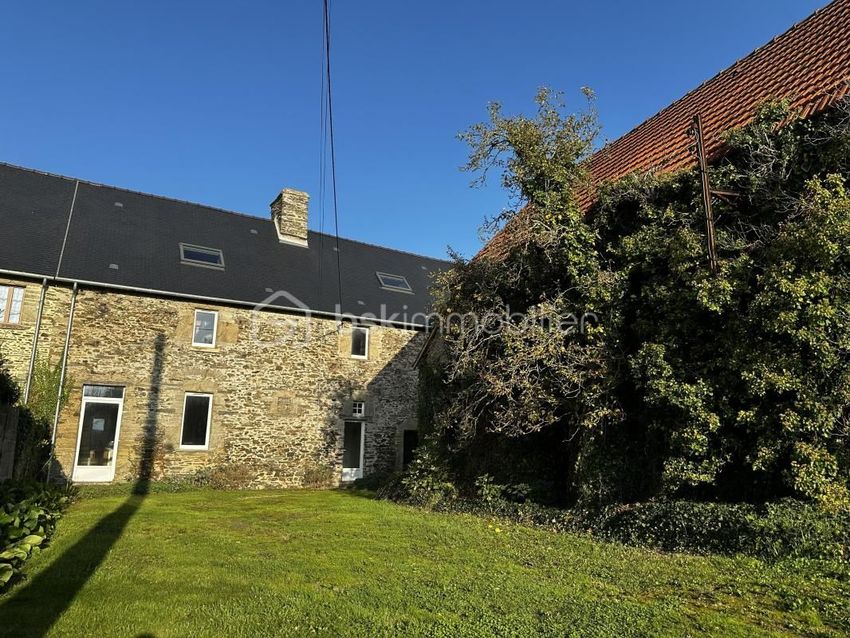 Image Façade à  maison individuelle de Rampan