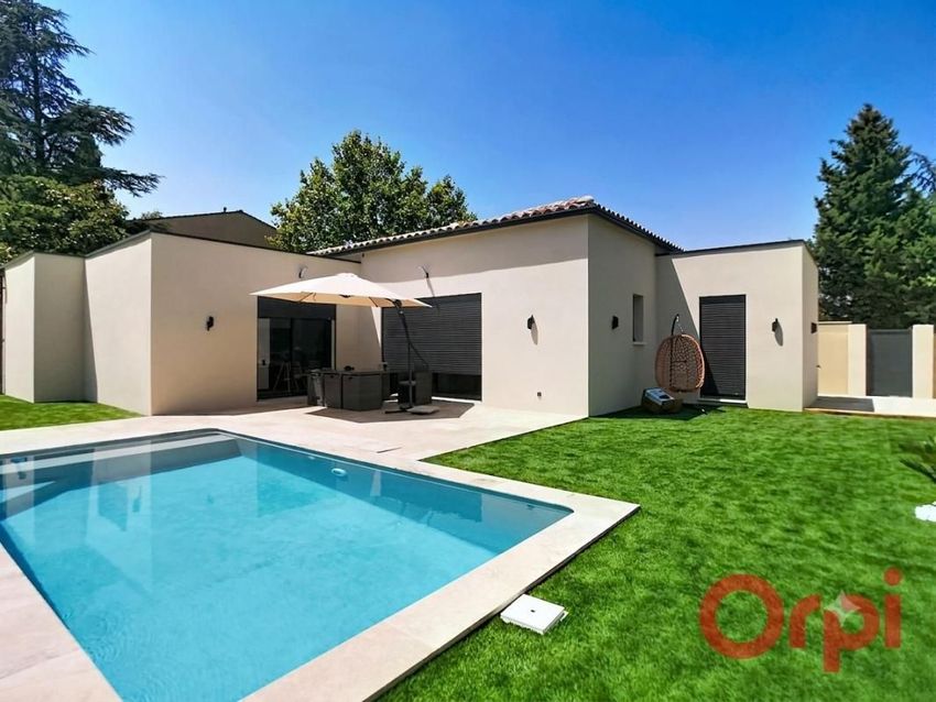 Image Piscine à  maison individuelle de Saint-Saturnin-lès-Avignon