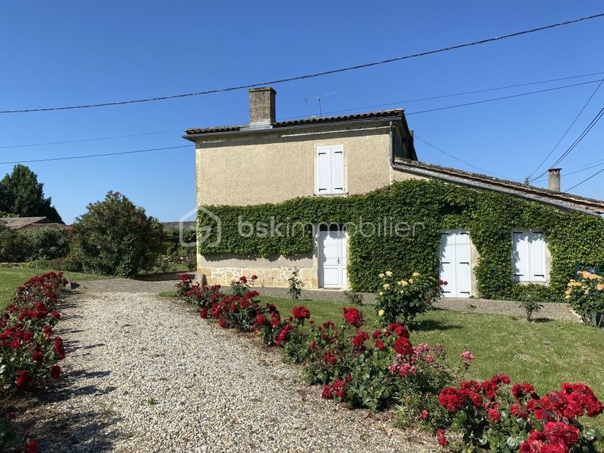 Image Façade à  propriété agricole de Gabarnac